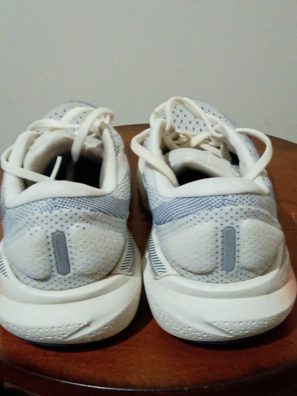 Brooks Women's Adrenaline GTS 24 1204261B140 Gray Running Shoes Size 8 B - Picture 10 of 14